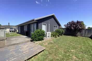 61 Lipscombe Crescent, Havelock North