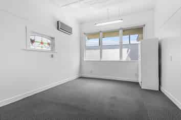 62 Rongotai Road, Kilbirnie