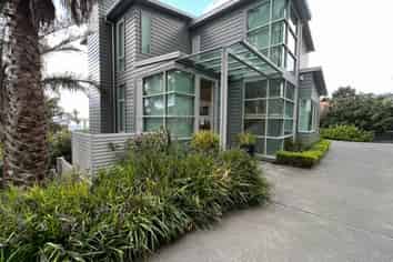 Auckland - Address withheld