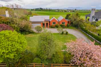 243 Pages Road, Gleniti