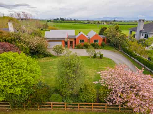 243 Pages Road, Gleniti