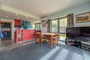 243 Pages Road, Gleniti