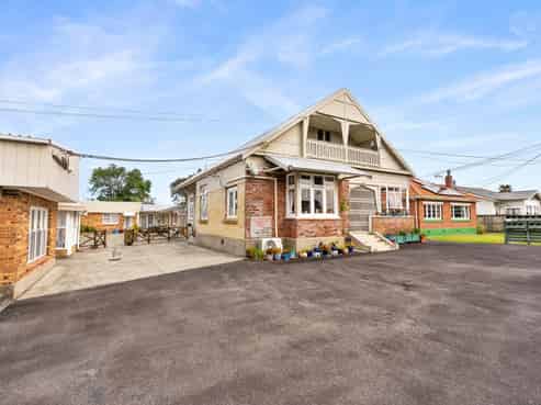 8 Banff Street, Kensington