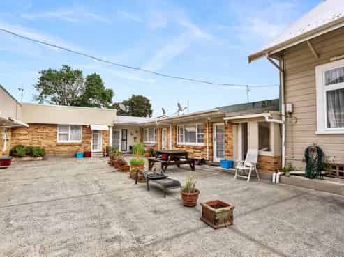 8 Banff Street, Kensington