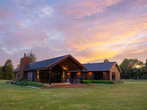 114 Station Road, Temuka