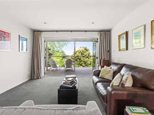 33 Simla Terrace, Hospital Hill