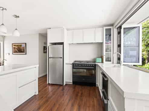 33 Simla Terrace, Hospital Hill