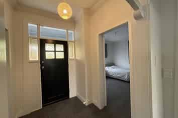 2 Devon Road, Springvale