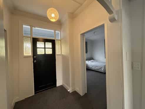 2 Devon Road, Springvale