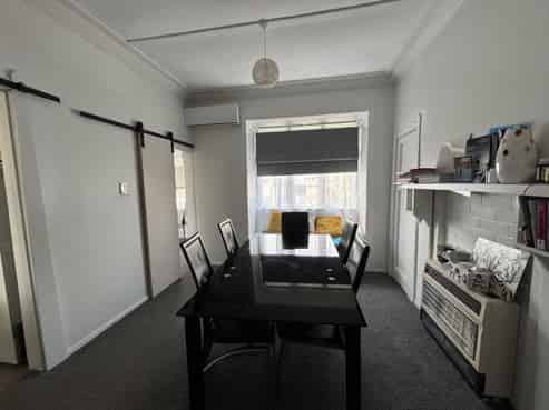 2 Devon Road, Springvale