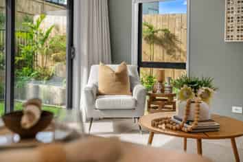 10 Pakirikiri Street, Long Bay