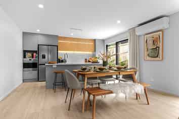 10 Pakirikiri Street, Long Bay