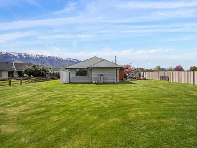 8 De Bettencor Place, Mount Pisa, Cromwell