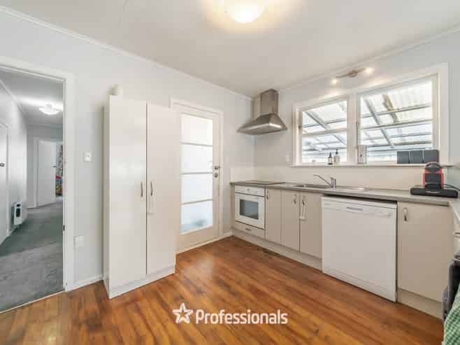 116 Coast Road, Wainuiomata