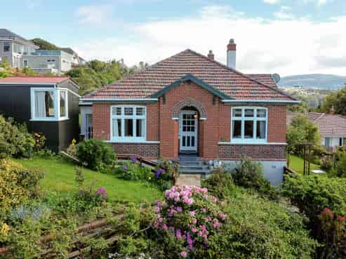 56 Middleton Road, Kew