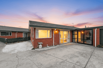 2/479 Main South Road, Hornby