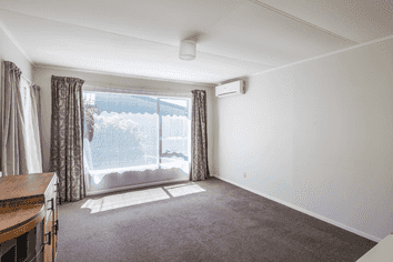 61 Davidson Crescent, Tawa