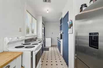 57 Meadowbank Crescent, Fordlands