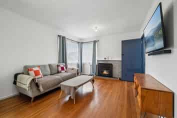 57 Meadowbank Crescent, Fordlands