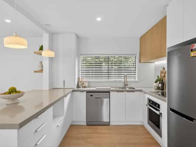 75 Englefield Road, Northwood