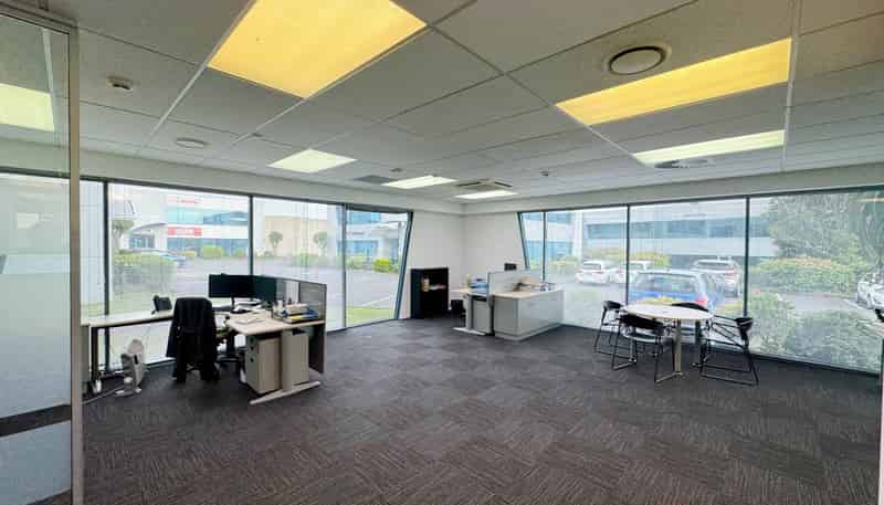 Unit B/106 Bush Road, Rosedale