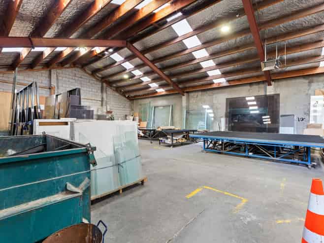 Established glass and glazing business