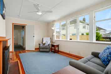 357 Cambridge Terrace, Naenae