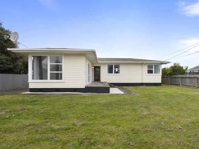 3 Clifton Street, Bulls