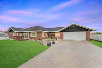 45 Oakridge Way, Northpark