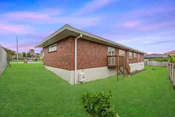 45 Oakridge Way, Northpark