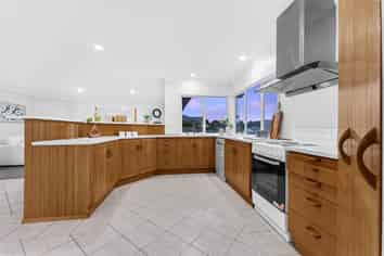 45 Oakridge Way, Northpark
