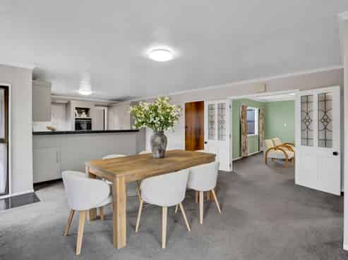 8 Wilson Street, Hawera