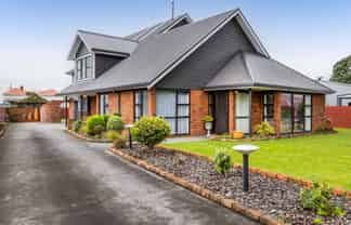 8 Wilson Street, Hawera
