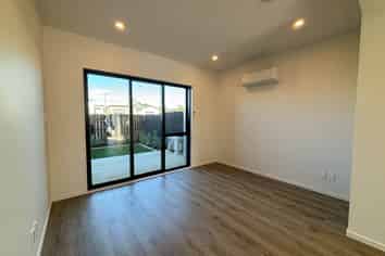 21 Kiato Lane, Flat Bush