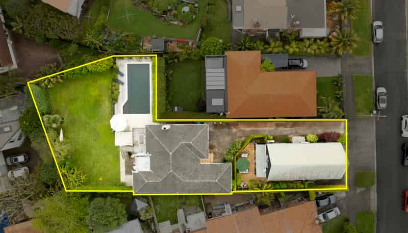 22 and 22A Paunui Street, St Heliers