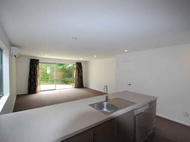 1/2 Chelmsford St, Ngaio