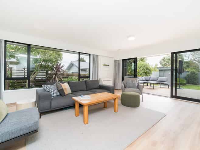 210 South Street, Feilding