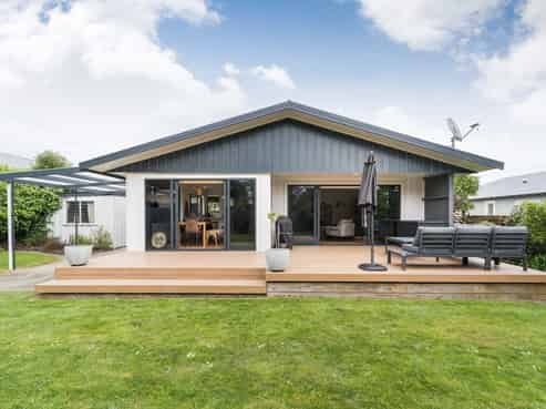 210 South Street, Feilding