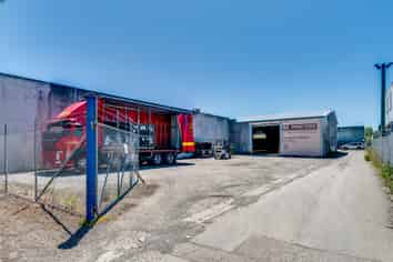 Well-Located Industrial Warehouse