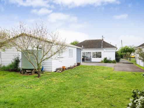 8 Easton Street, Foxton