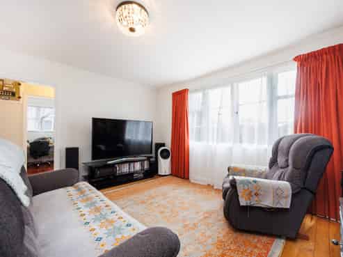 8 Easton Street, Foxton