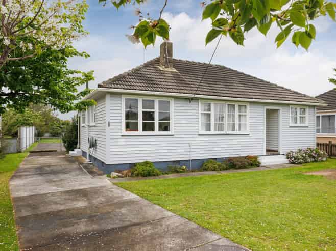8 Easton Street, Foxton