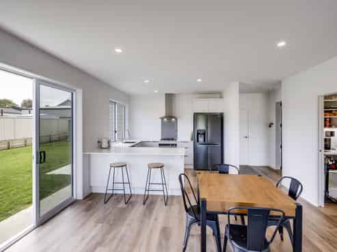 23 Pohutukawa Drive, Bay View