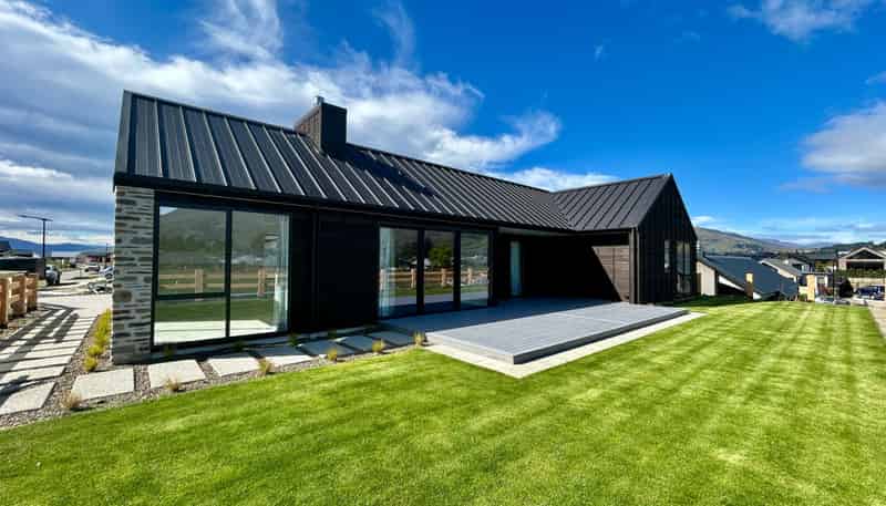 15 Mason St, Wanaka