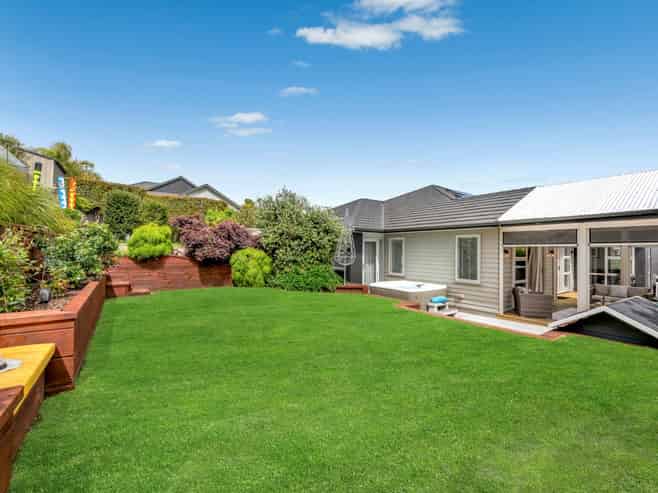 24 Lydiard Place, Beachlands