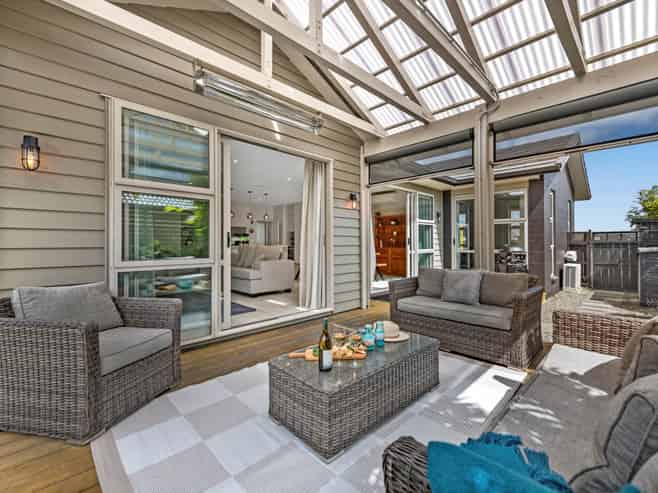 24 Lydiard Place, Beachlands