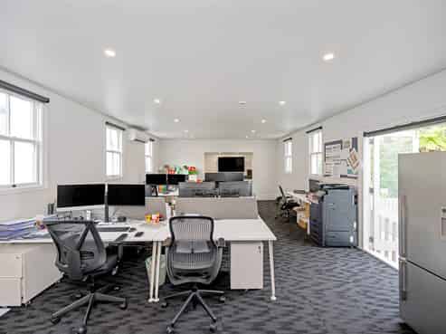 COLLEGE HILL STANDOUT
