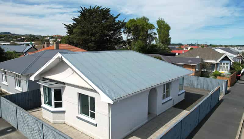2 Cashel Street, SOUTH DUNEDIN