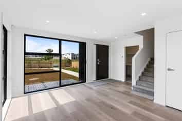 33 Karikari Crescent, Takanini