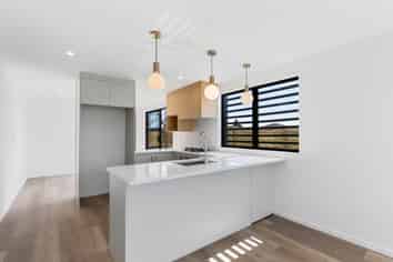 33 Karikari Crescent, Takanini